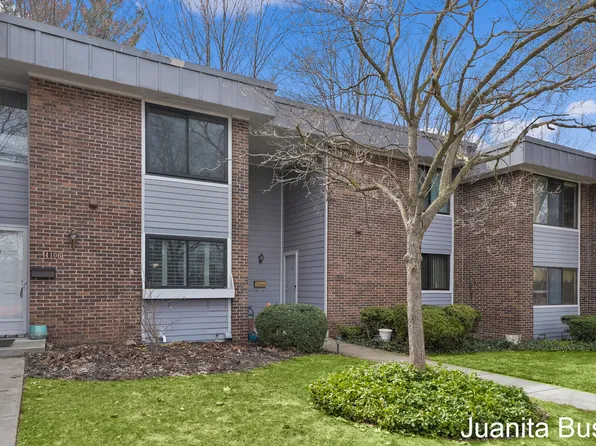 4106 N Norway St SE, Kentwood, MI 49546