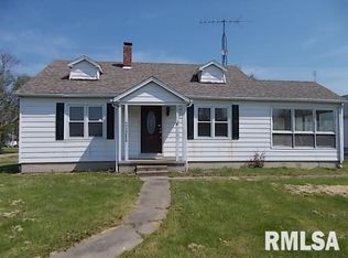 608 E Huron St, Irvington, IL 62848