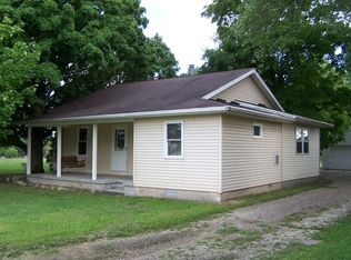 2908 W Church St, Humboldt, IL 61931