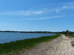 32 Ram Island Rd, Shelter Island, NY 11964