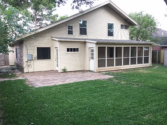 2nd image of 714 Mountain Crest Dr