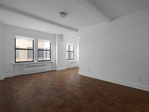 3rd image of 12 E 86th St APT 830