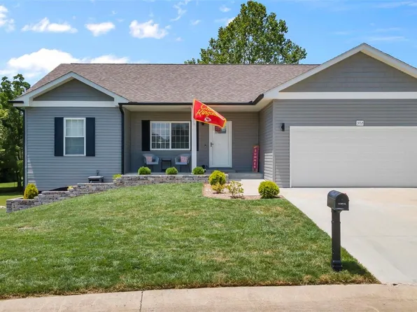 302 Glen Oak Dr, Jackson, MO 63755