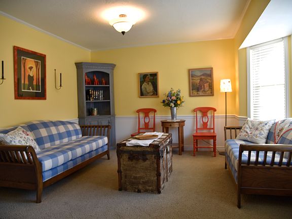 From entry, bright Livg Room