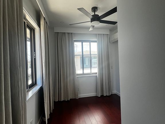 5th image of 1337 9th Ave #C