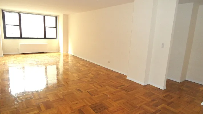 Rented by Goldfarb Properties | media 9