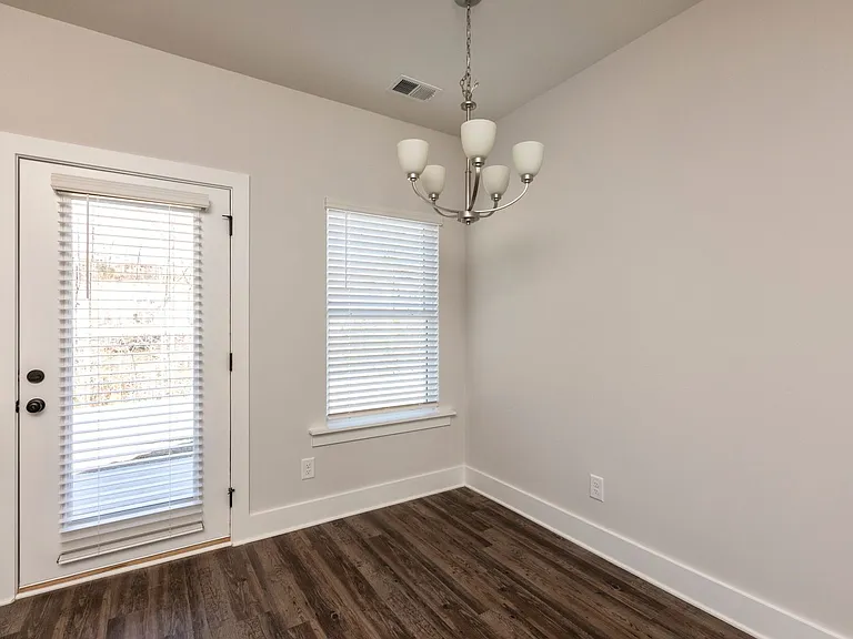 1241 Shades Ter — Photo 18