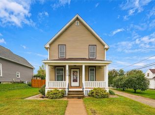 2002 2nd St SW, Cedar Rapids, IA 52404
