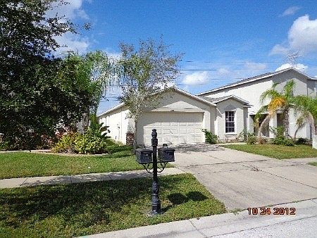 2nd image of 7944 Carriage Pointe Dr