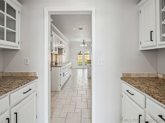 5th image of 4308 W Broadway Ave N