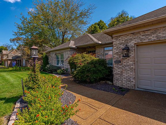 4th image of 10633 Hampton Pl