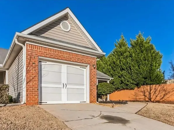 1075 City Park Dr, McDonough, GA 30252