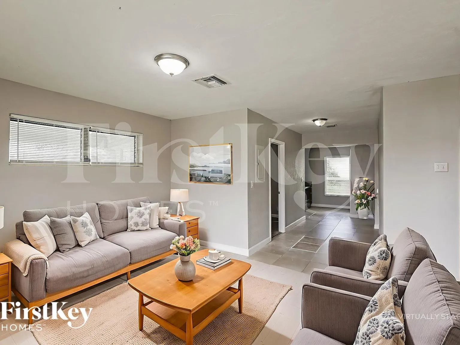 4 bed, 2.0 bath, 1124 sqft, $2,890 — Photo 3