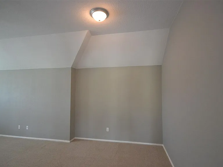 1705 Lions Den — Photo 21