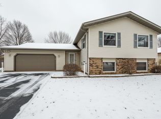 1508 Prairie Hill Rd, Saint Cloud, MN 56301