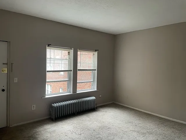 2 bed, 850 sqft, $950 — Photo 3