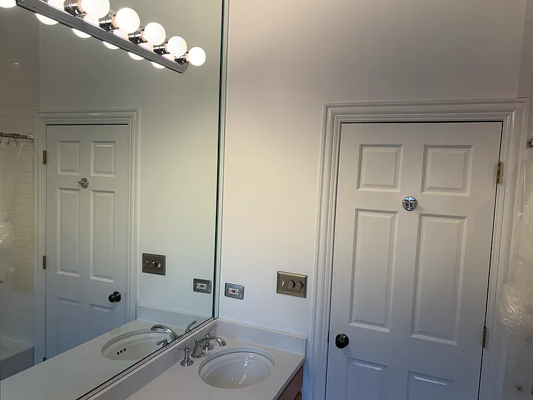 2nd floor full bath