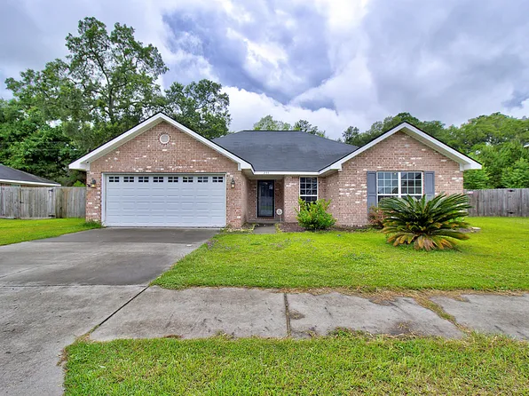 235 Augusta Way, Hinesville, GA 31313
