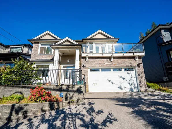 1935 Brunette Ave, Coquitlam, BC V3K 1H8