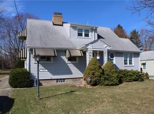 5854 Oberlin Rd, Amherst, OH 44001