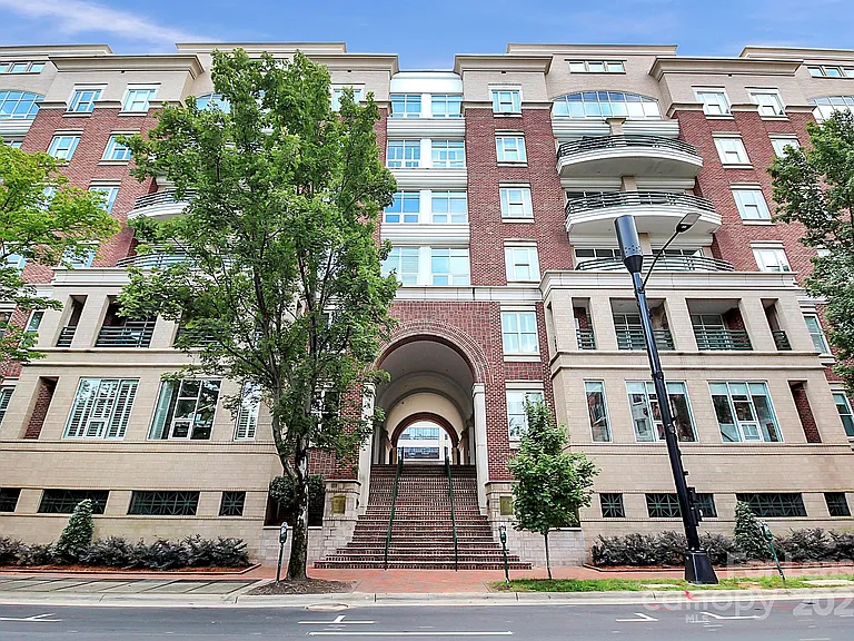 400 N Church St #414 — Photo 1