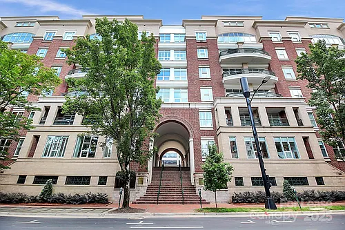400 N Church St Photo 1