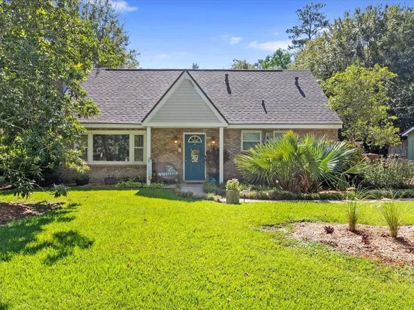 641 Adair St, Mandeville, LA 70448