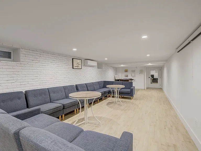 6147 Woodbine St #3L — Photo 9