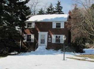358 Iris Dr, Pittsburgh, PA