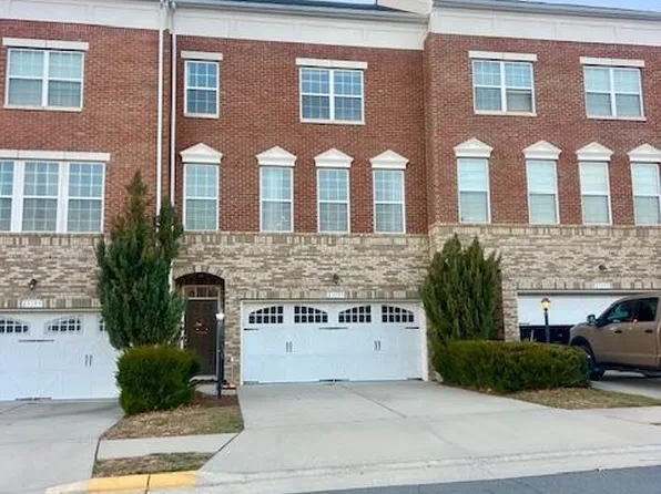 23197 Tradewind Dr, Ashburn, VA 20148