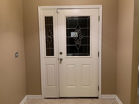 3rd image of 1073 Kelsey Ln