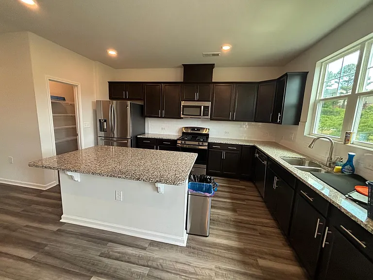 1045 Shoreside Dr — Photo 11