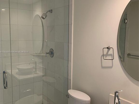 3rd image of 2950 NE 188th St #31