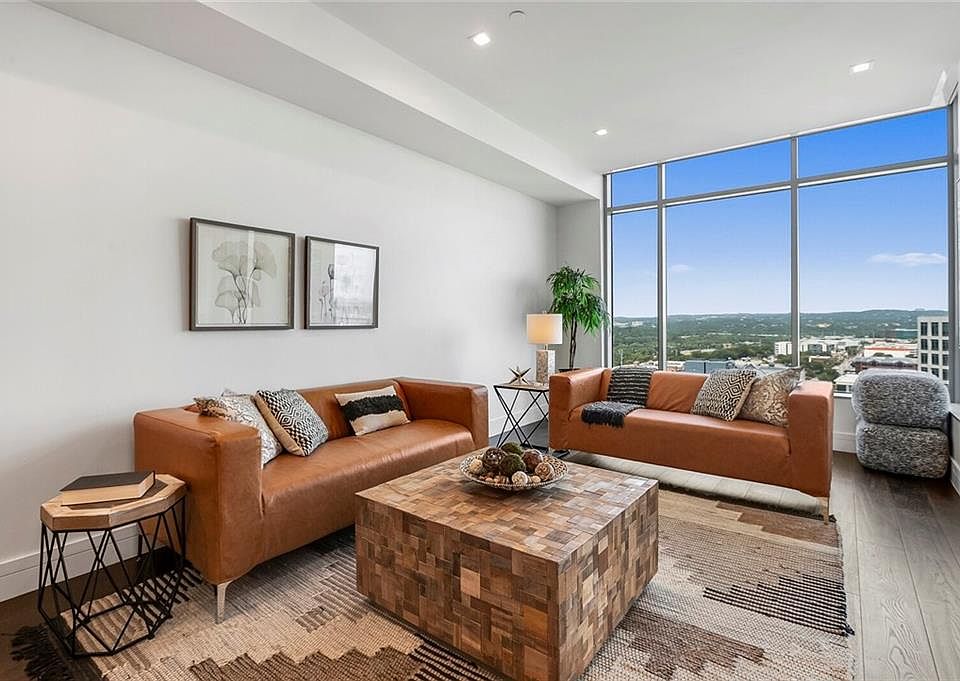 1st image of 501 West Ave #1902