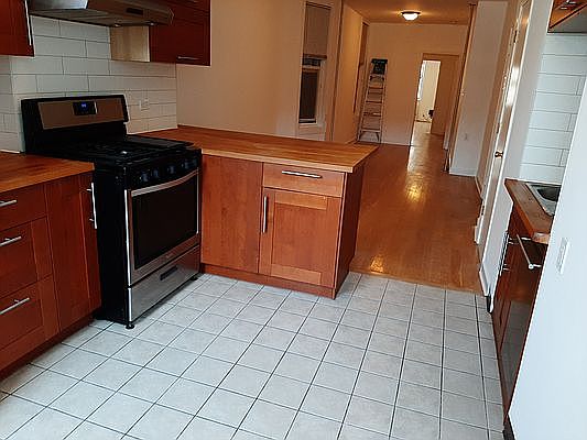 1st image of 102 Bedford Ave APT 3R