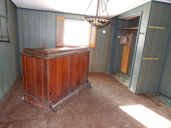 4th image of 10649 Poplar Dr