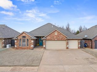 769 W Old Farm Way, Mustang, OK 73064