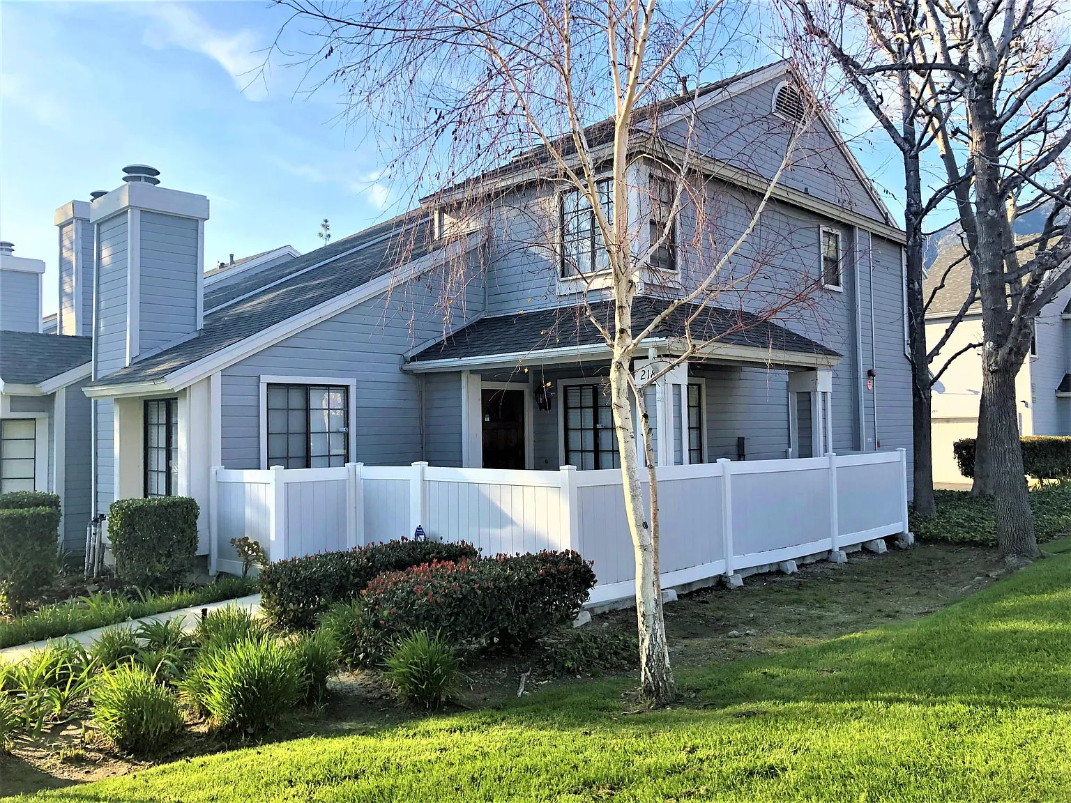 218 Spruce Ct — Photo 1