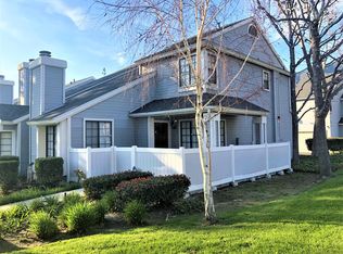 218 Spruce Ct, Azusa, CA 91702