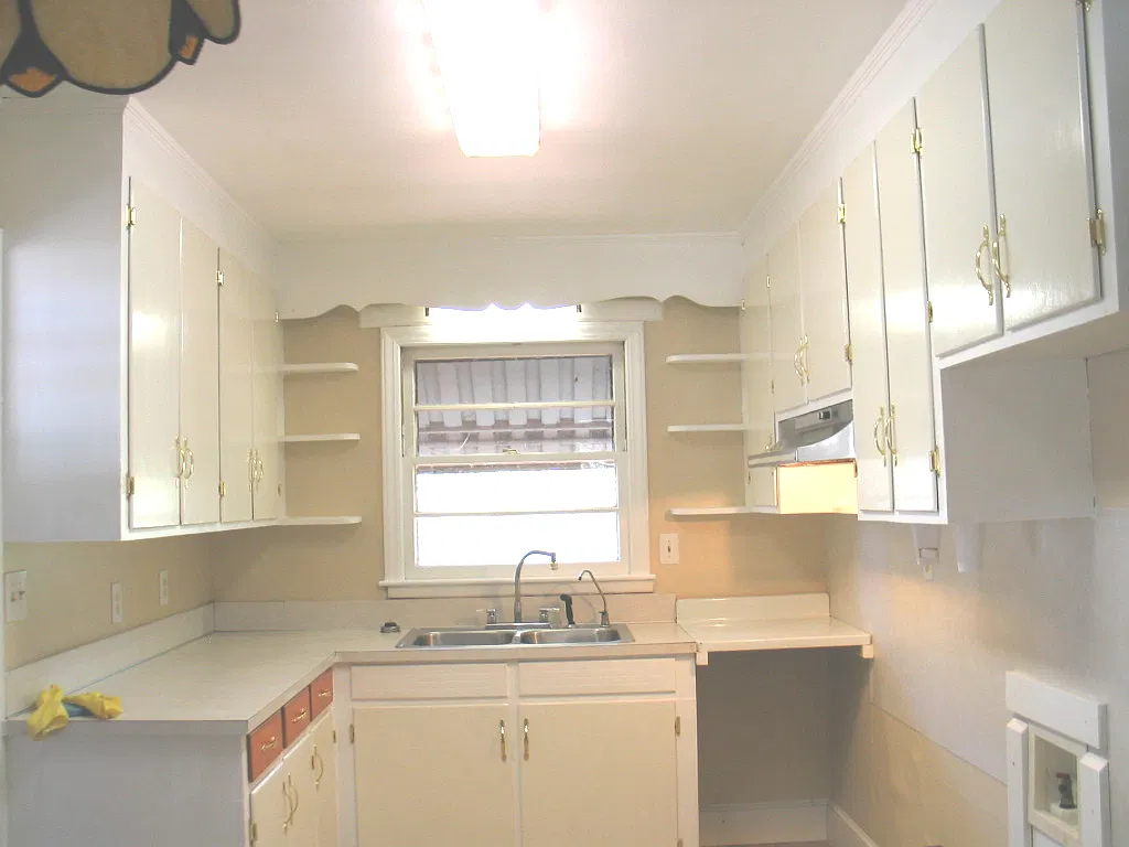 3 bed, 970 sqft, $600 — Photo 2