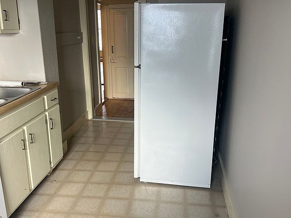4th image of 192 York St APT 10