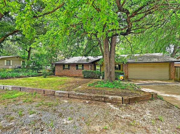 164 Ash Dr, Denison, TX 75020