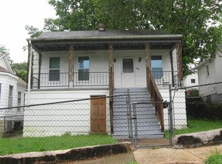 103 S 5th St, De Soto, MO 63020