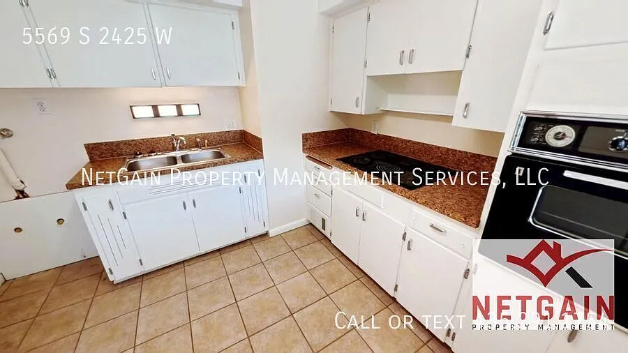 2 bedroom apartment in Roy — Photo 3
