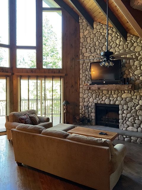 1st image of 28536 Shenandoah Dr
