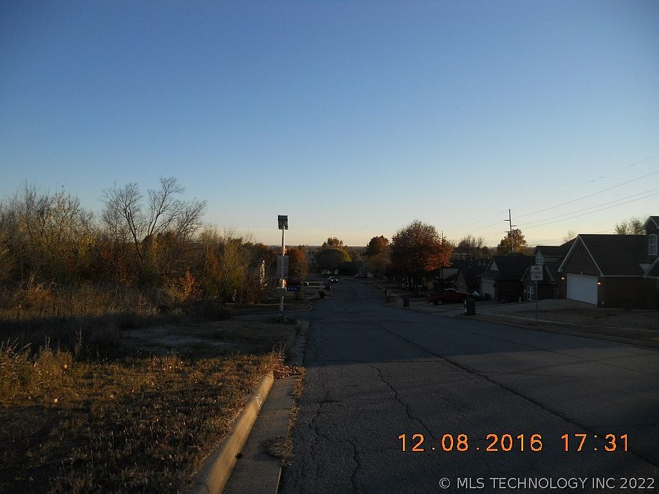1st image of LOT 5 N 123rd East Ave