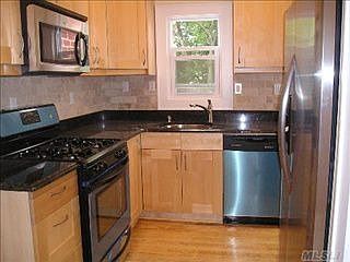 2nd image of 38 Davenport Pl