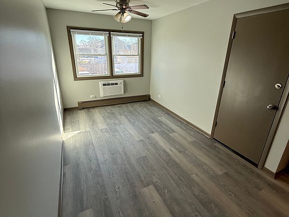 5th image of 4515 Grove Ave APT 1