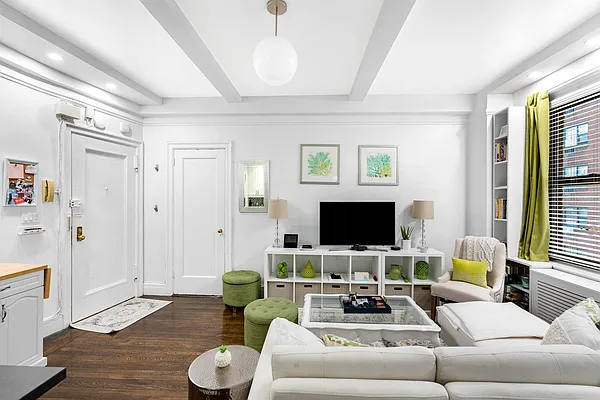 Rented by Corcoran | media 15