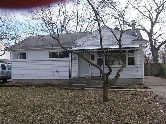 3rd image of 549 Pinewood Ave